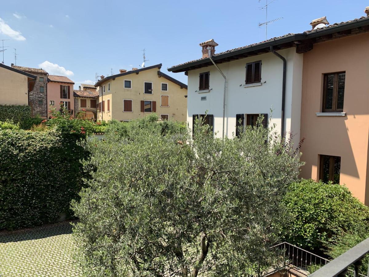 Casa Mariposa Lägenhet Desenzano del Garda Exteriör bild